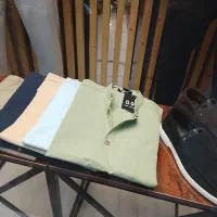 به یک فروشنده آقا سن از 16سال الی20سال