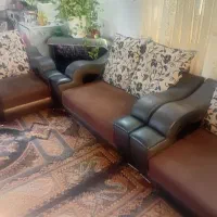 مبل راحتی اسکلت سالم پارچه تازه تعویض