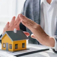 وکیلِ فقط ملکی و پیش خرید های ملکی