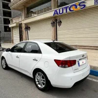 سراتو اتومات آپشنال بی رنگ با لاستیک کمهو