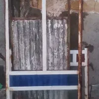 پنجره آهنی