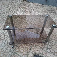 میز شیشه ای چرخدار