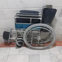 ۲ عدد ویلچر تاشو و ثابت با ترمز و جا پا قابل تنظیم