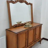 کنسول و آینه