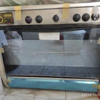 اجاق گاز 5 شعله فر دار تهران سبحان در حد نو.کم کار