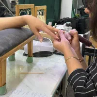 اجاره میز ناخن ( نیاوران تاپ لوکیشن) + پارکینگ