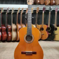 گیتار کلاسیک گیپسون تمام چوب گالری موسیقی آرتیا