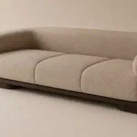 نجار ماهر مبل راحتی یا کلاسیک