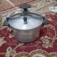 زودپزقدیمی کارکرده سالم