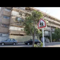 فروش طبقه همکف  شهرک بهشتی  رستمی ۵۰