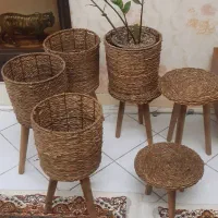 ۴ عدد گلدان حصیری ۳ عدد زیر گلدان