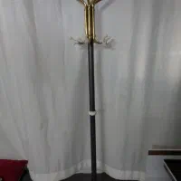 جالباسی ایستاده
