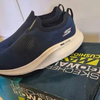 کتونی اسکیچرز اصل سایز۴۳