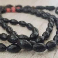 تسبیح|جواهرات|کارون, |دیوار