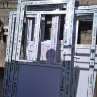 درب و پنجره پی وی سی والومینیوم