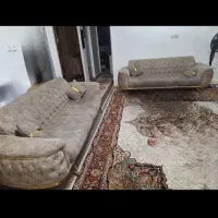 مبل راحتی به همراه میز نهار خوری ست