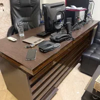 میز مدیریت همراه با کشو و صندلی