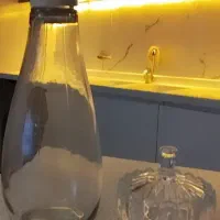 شیشه آب قندان