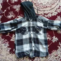 هودی طرح پیراهن کشمیر و کفش ورزشی