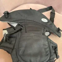 کریر و‌آغوشی در حد نو