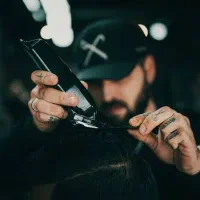 اصلاح و کوتاهی مو رایگان