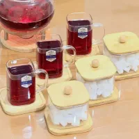 لیوان و قندان پیرکس اصلی  و سینی چوبی