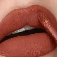 رژلب‌لاکچری‌کوین