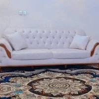 مبلمان نو و تمیز بدون هیچ پارگی و ضربه