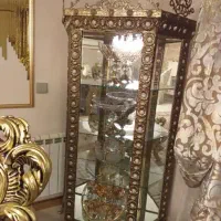 ویترین و ساعت برنز