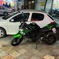 کاوازاکی z250 مشکی سبز در حد نو مدل ۲۰۲۰|موتورسیکلت|تهران, جنت‌آباد شمالی|دیوار