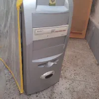 کامپیوتر کامل کیس مانیتور  کیبورد  موس وکابلها