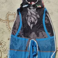 دوبنده دو رو و کفش کشتی