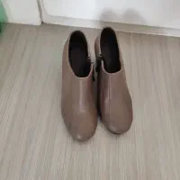 کفش زنانه پاشنه بلند سایز ۳۷ رنگ نسکافه ای