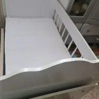 تخت کودک گهوارای کنار مادر به همراه خوشخواب رویال