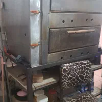 فرپیتزا دوطبقه