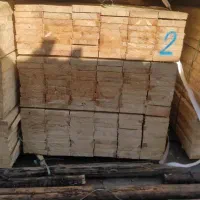 انبار مرکزی تخته در مخصوص بنایی. با فاکتور معبر