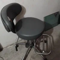 صندلی .پیشخوان و نیم کت . ترازو