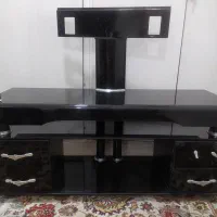 میز تلویزیون شیشه ای ۱۳۰۰ تومان
