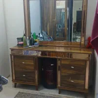 کنسول و کمد