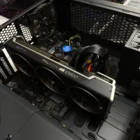 کارت گرافیک 12G AMD RX 6700 XT در حد نو
