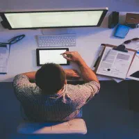 استخدام دستیار و برنامه ریز