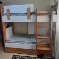 تخت دو طبقه نوجوان