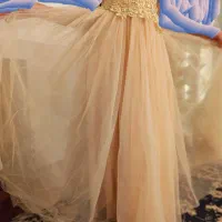 تعدادی لباس