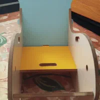صندلی چوبی