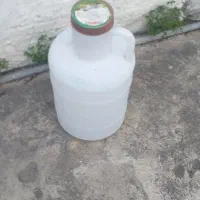 تعدادی دبه