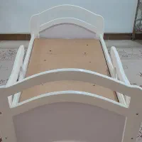 تخت خواب چوبی نوجوان