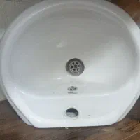 روشویی با پایه