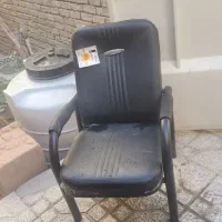 میزبنگاه و صندلی،درحدنو