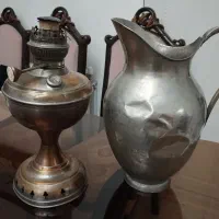 پارچ مسی و چراغ روشنایی قدیمی