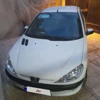 ۲۰۶ صندوقدار v8  کم کار  مایل به‌ معاوضه  نیستم